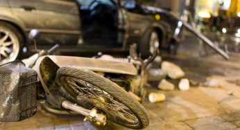 Incidente mortale sulla statale: il misterioso scontro tra tre auto e una moto che ha sconvolto tutti